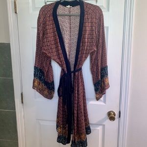 En Creme Border Print Kimono